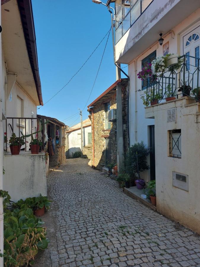 O Palheirinho - Turismo Rural - Braganca Samil Exterior foto